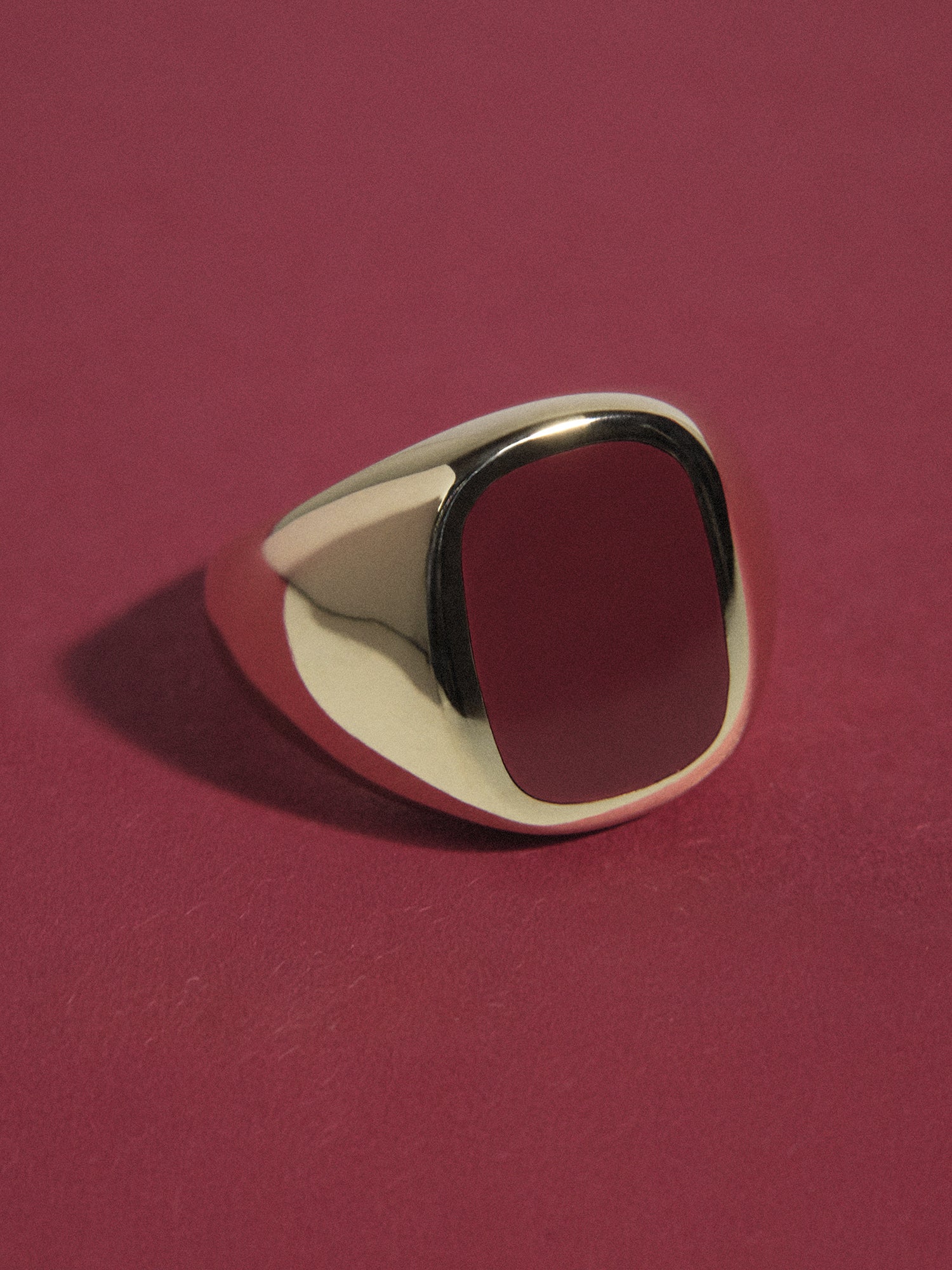 Burgundy Ceramic Gold Seal Ring 0.00