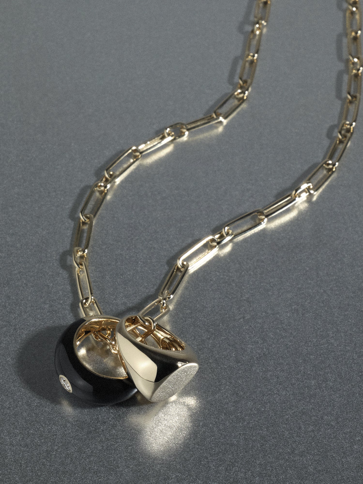 
        Black Ceramic Dome Ring 0.35