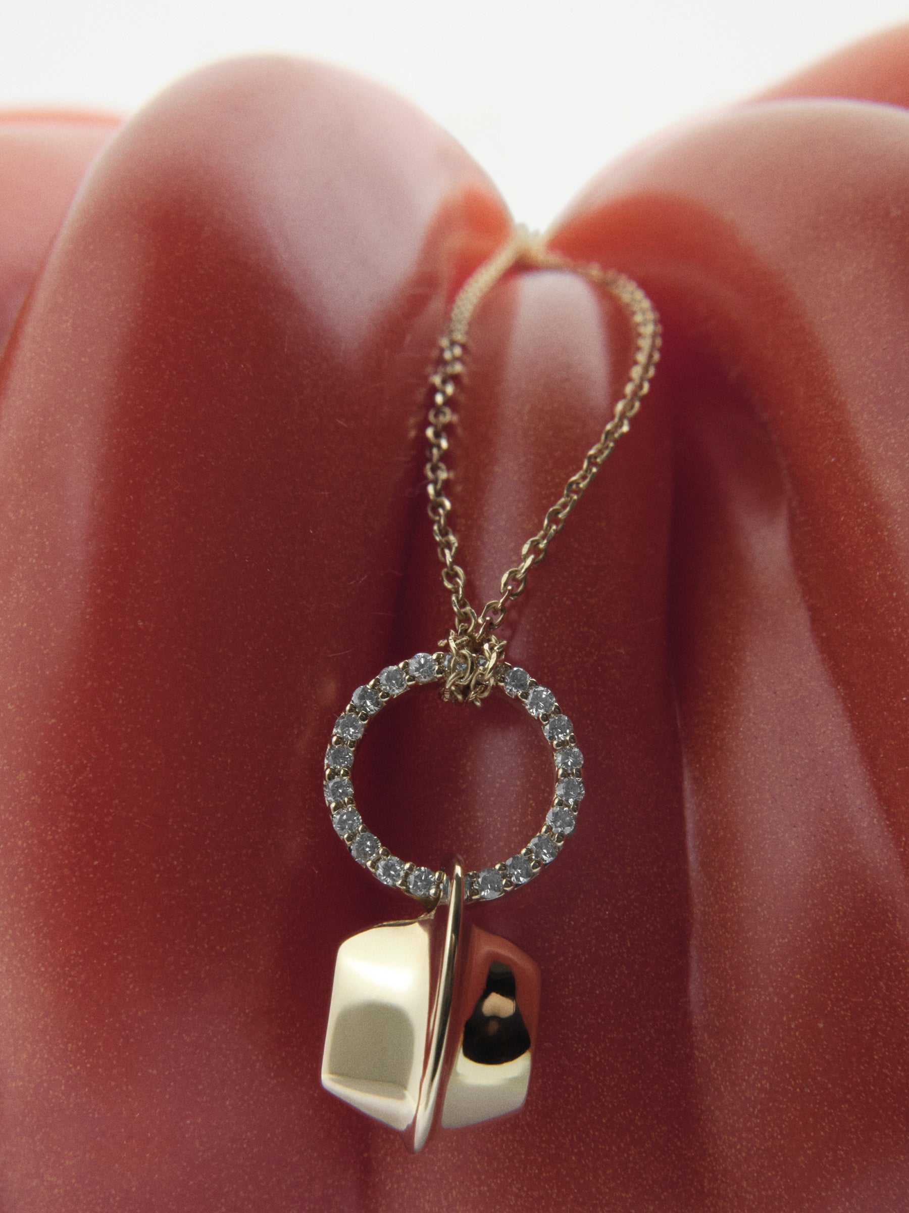 
        Curved Dome Diamond Pendant 0.15