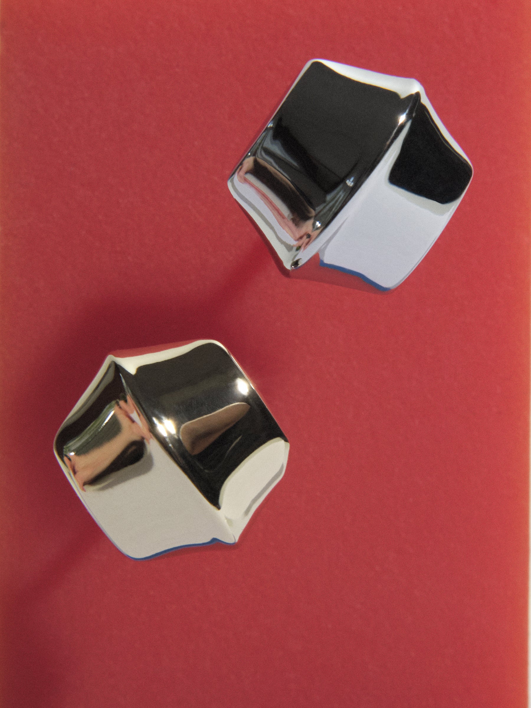 
        Curved Dome Sud 0.00