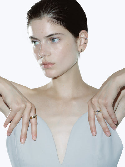 
            Floating Pear Diamond Split Ring 0.20