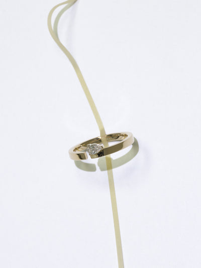 Floating Pear Diamond Split Ring 0.20