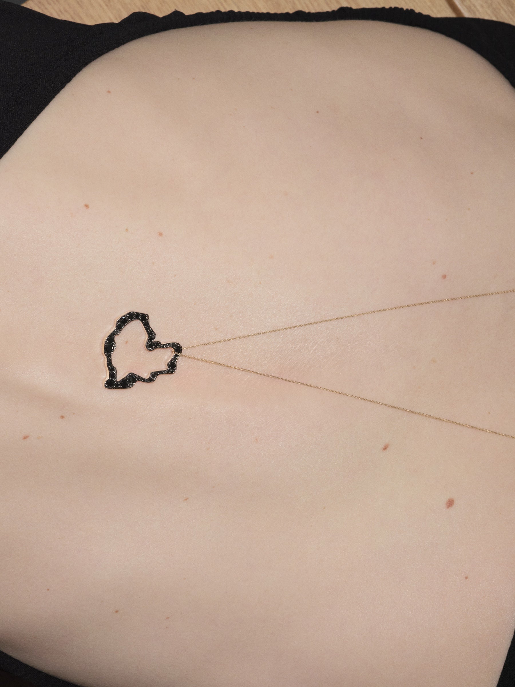 
        Black Diamond Heart Pendant 2.3