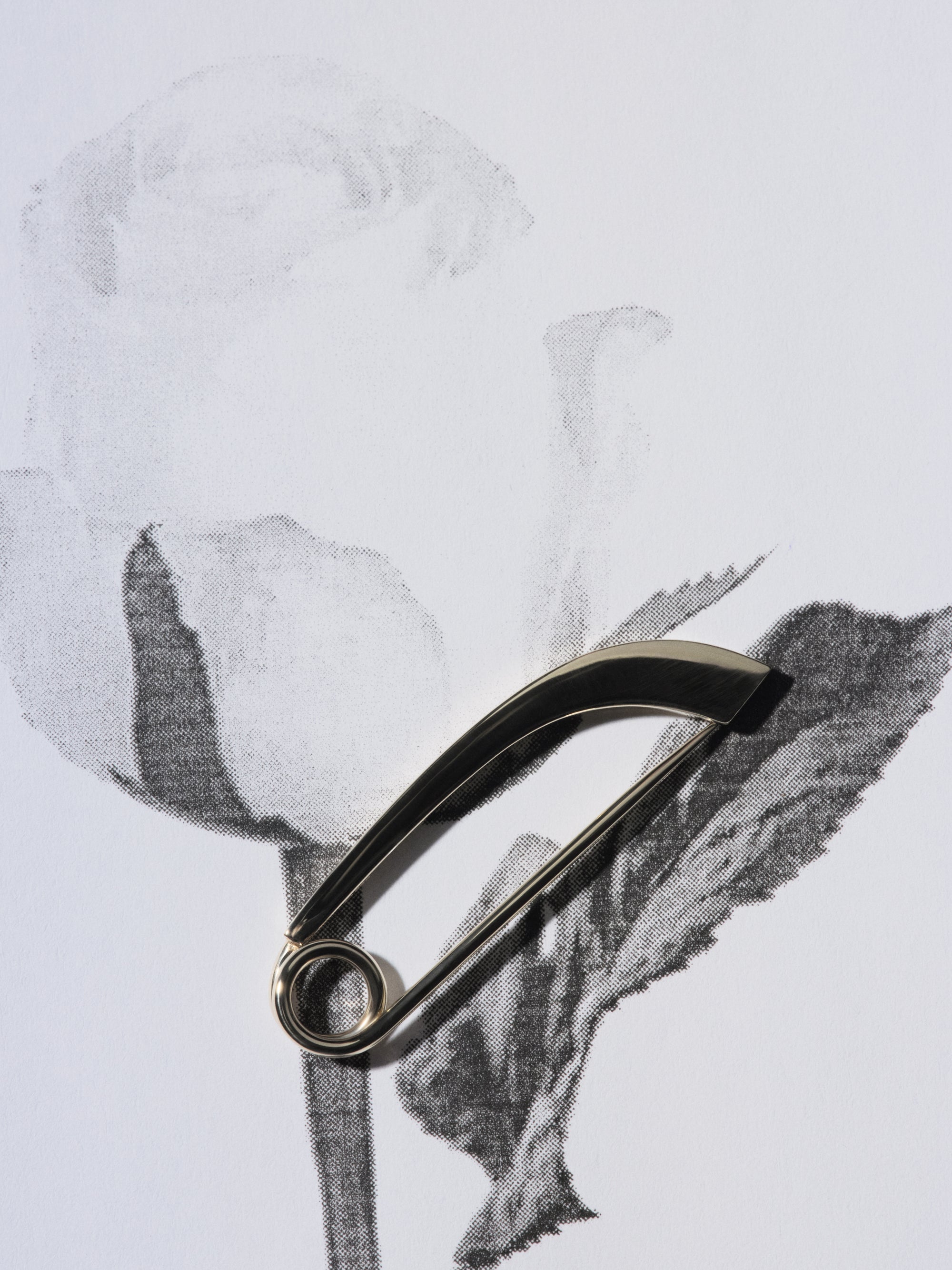 
        Angular Gold Safety Pin 0.00