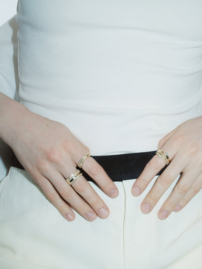 Floating Pear Diamond Split Ring 0.20